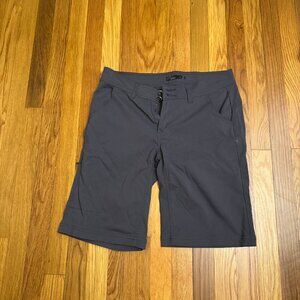 Prana Halle Shorts with front zipper pocket - gray - size 8